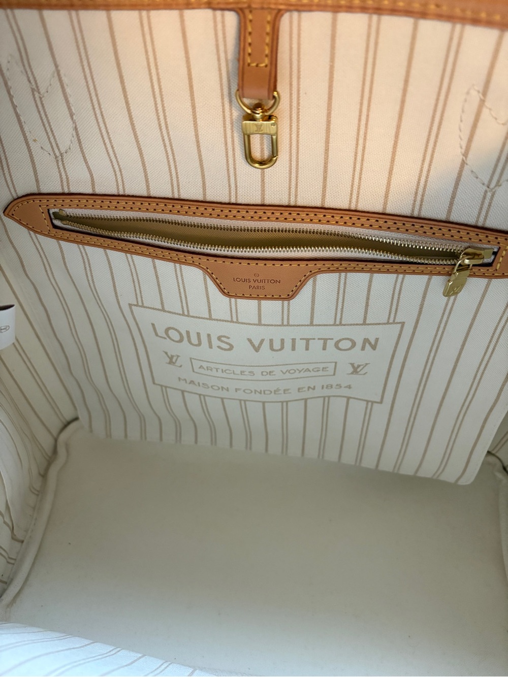 Louis Vuitton Neverfull MM in Damier Azur - Picture 3 of 16